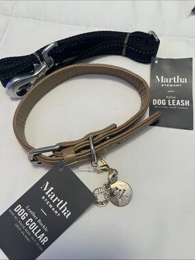 Martha Stewart Tan Leather Buckle Dog Collar  with Charm & Leash NWT